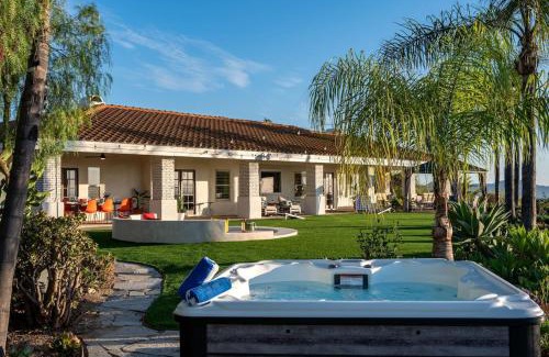 Temecula Casa | The Grape Escape Panoramic Views In Wine Country