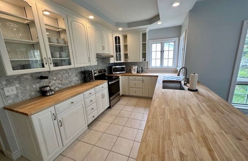 North East Casa | "The Grape Escape"-Stylish Retreat Wine Country PA