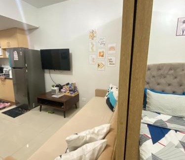 Santo Cristo Apartamento | The Grass and Fern residence Hannah's Staycation at SM NORTH EDSA