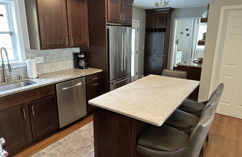 Saratoga Springs Casa | The Gray Horse. Cozy and inviting home in the center of everything Saratoga!