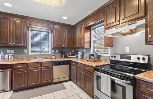 Tuscaloosa Casa | The Gray Villa- 2.8 Miles to Bryant-Denny Stadium