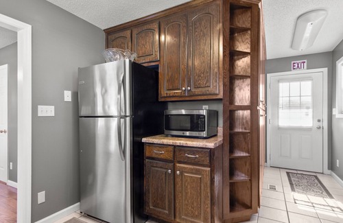 Tuscaloosa Casa | The Gray Villa- 2.8 Miles to Bryant-Denny Stadium