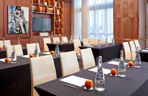 Downtown Miami Hotel | The Grayson Hotel Miami Downtown