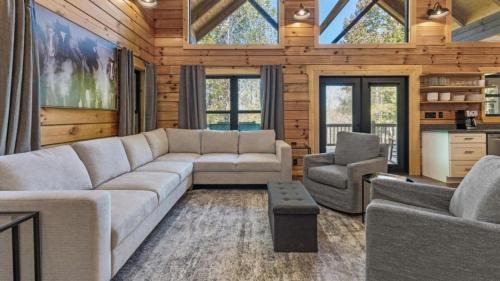Tellico Plains Casa | The Great Escape - 2 Bedrooms, 2,5 Baths, Sleeps 12 home