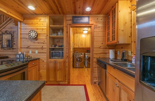 Saugatuck Cabina | The Great Escape - Cabin with shared pool access