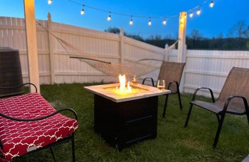 Boyds Creek Casa | The Great Escape King suite, Kid friendly