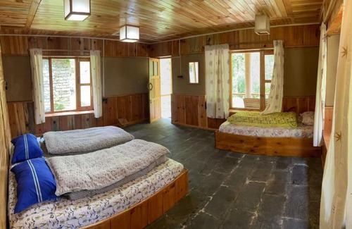 Banjar Casa | The Great Escape - Tirthan