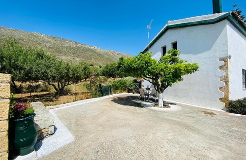 Afrata Casa | The Green Home