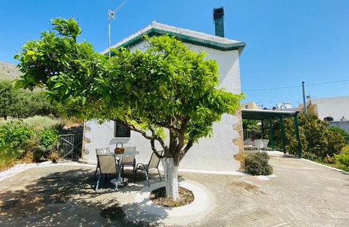 Afrata Casa | The Green Home