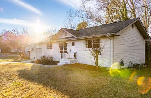 Tyrone Casa | The Green House - Central location PTC - Trilith