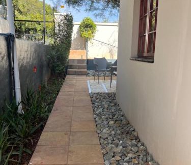 Northcliff Apartamento | The Green Room on Leo Epstein