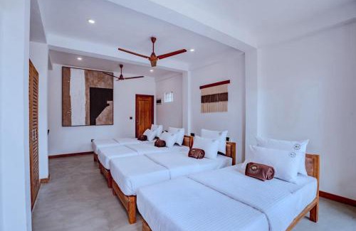 Pelena Complejo | The Green Rooms Surf & Yoga Camp - ON THE BEACH - Prime location Renovated 2024