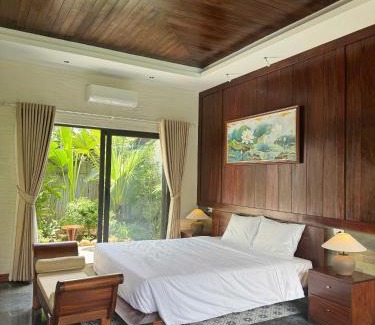 Hoa Lu Hotel | The Greenary Garden