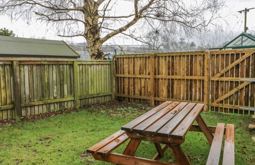 Gargrave Cabaña | The Greenhouse, GARGRAVE