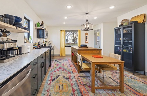 Springdale Casa | The Greenhouse on Shiloh in Downtown Springdale