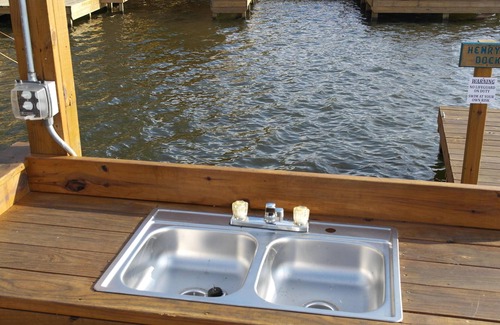 Crockett Casa | Área del lago casa con su propio muelle y kayaks