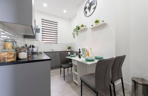 Stratford Apartamento | The Grey Grove Pied-à-Terre at Stratford's Maryland Station
