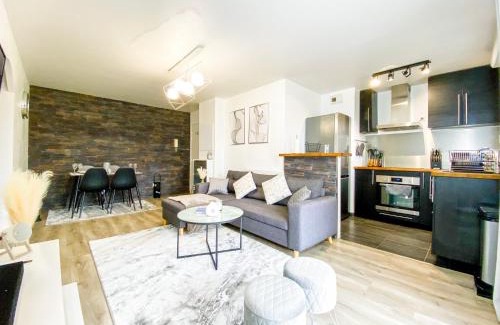 Bussy-Saint-Georges Apartamento | The Grey House - Parking - Piscine - RER à 6 min