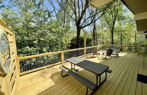 Bella Vista Casa | The GreyWood - a 2 bedroom bungalow on the Back40 - Permit 50277