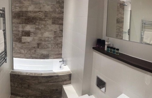 St Helens Hotel | The Griffin Inn Hotel