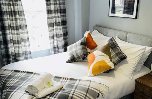 Grimsby Casa | The Grimsby Quarters