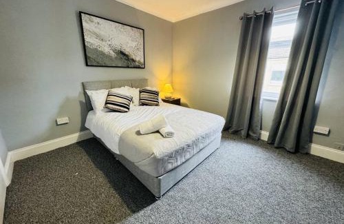 Grimsby Casa | The Grimsby Quarters