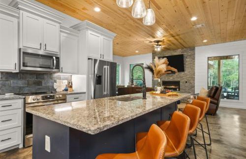 Pickens Casa | The Grinning Bear
