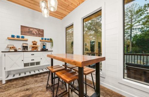Pickens Casa | The Grinning Bear