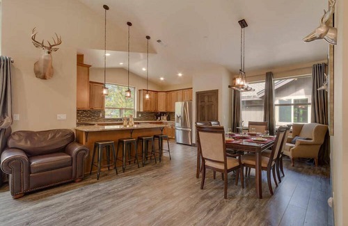 Tahoe Island Casa | La cabaña Grizzly | De Nueva construcción