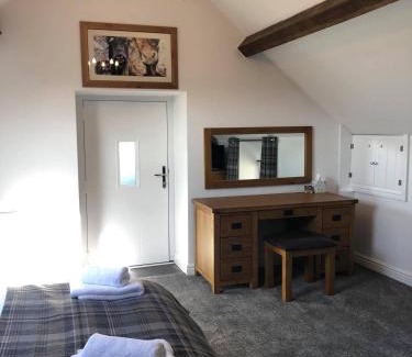 Brynrefail Apartamento | The Grooms Cottage