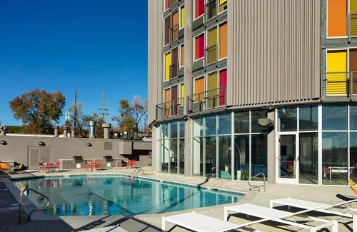 Jefferson Park Apartamento | The Groovy Getaway