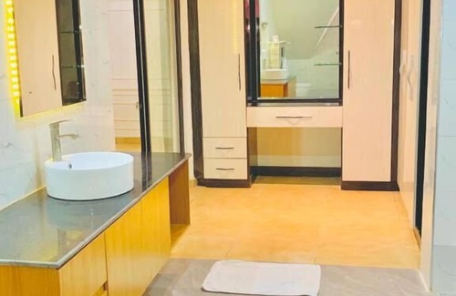 Gwarinpa Estate Hotel | The Grosvenor Rooms And Suites