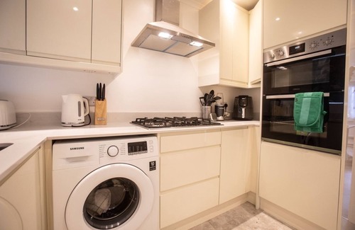 Plaistow and Sundridge Apartamento | The Grove BR1, Spacious 2 Bedroom Flat Greater London