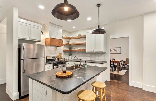 Springdale Casa | The Grove Cottage - Downtown Springdale