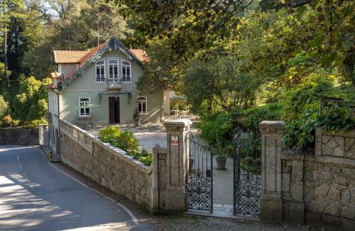 Guimaraes Casa | The Grove Houses