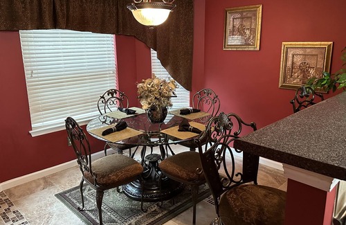 Fairburn Casa | The Grove! This is a beautiful 4 bedrooms and 3 bathroom house!!