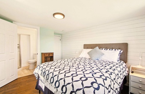 Preston Cama Y Desayuno | The Guest Cottage At Amos Lake Winery