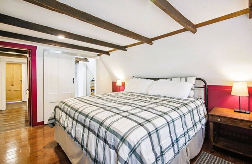 Preston Cama Y Desayuno | The Guest Cottage At Amos Lake Winery