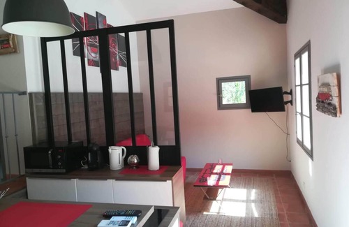 Le Castellet Casa | La casa de huéspedes carmagnole Guest House