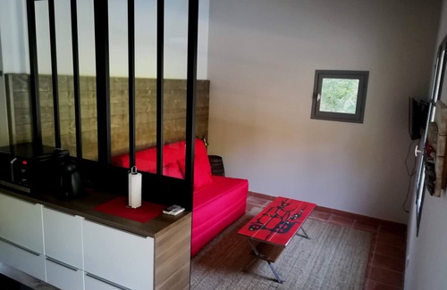 Le Castellet Casa | La casa de huéspedes carmagnole Guest House