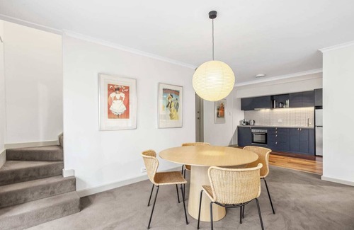 Bellbrae Casa | The Gully Summary: A