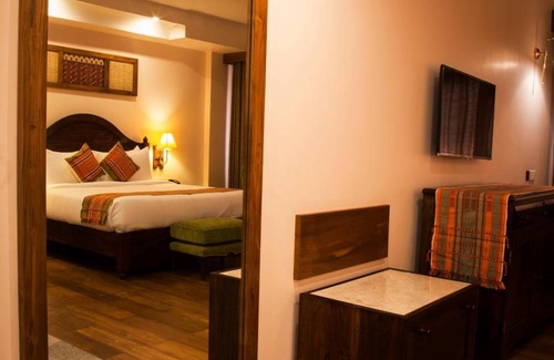 Sualkuchi Hotel | The Guwahati Address