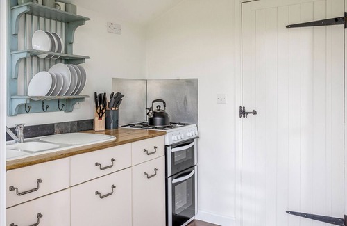 St Wenn Cabina | The Gypsy Hideaway: A cosy, blissful, peaceful escape