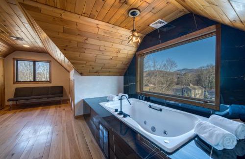 Windham Hotel | The Haüs Windham - Luxury Suites, Hot Tub, Mountain Views!
