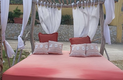 Gemenos Casa | The hacienda is ideal for family vacations