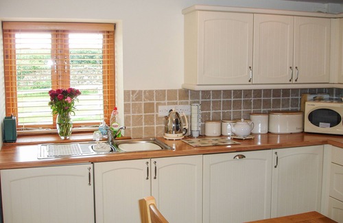 Kilgetty Cabaña | THE HAGGUARD, family friendly, with a garden in Kilgetty