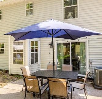 North Charleston Casa | The Halcyon Days North Charleston