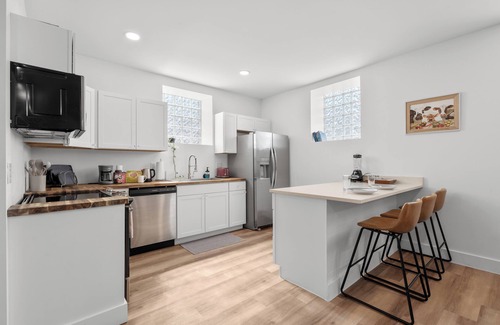 Old North Columbus Apartamento | The Hall - 3BD/2.5BA Renovated Church Apt Near OSU