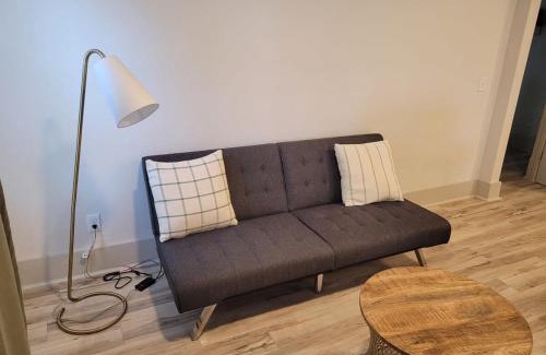 Downtown Omaha Casa | The Hamilton House Loft