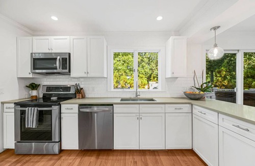 Westhampton Beach Casa | The Hamptons Retreat: Pool, Sauna, Gym & More